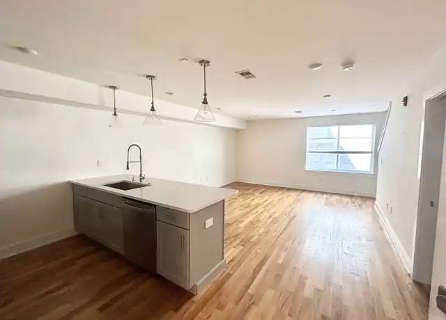Property at 402 N Front St, Philadelphia, PA, 19123, 2 beds, 2.5 baths, [object Object]
