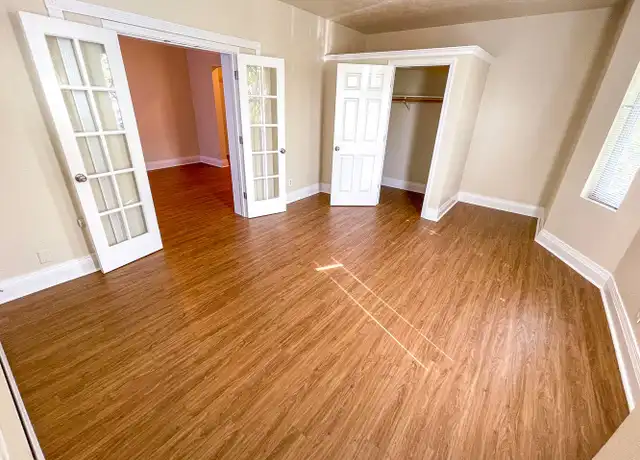 Property at 810 E Denny Way Unit 201, Seattle, WA, 98122, 2 beds, 1 bath, [object Object]
