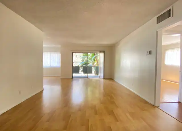 Property at 319 S Clark Dr, Los Angeles, CA, 90048, 2 beds, 2 baths, [object Object]