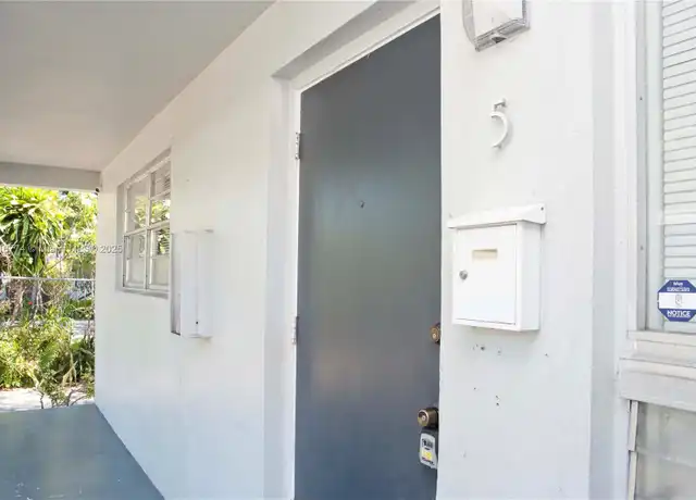 Property at 2206 Fillmore St Unit 5, Hollywood, FL, 33020, 1 bed, 1 bath, [object Object]