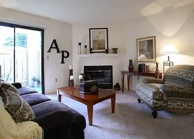 Photo of 9750 Old Placerville Rd, Sacramento, CA 95827