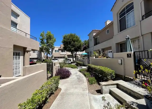 Property at 25 Softwind, Aliso Viejo, CA, 92656, 3 beds, 2.5 baths, [object Object]