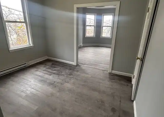 Property at 1 Oneida St, Yonkers, NY, 10703, 3 beds, 1 bath, [object Object]