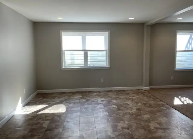 Property at 31 N Kinzer Rd, Kinzers, PA, 17535, 2 beds, 2 baths, [object Object]