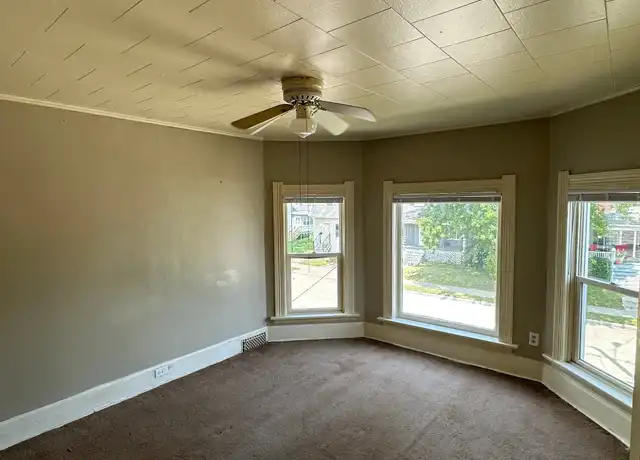 Property at 327 Saratoga Ave Unit 2, Oshkosh, WI, 54901, 2 beds, 1 bath, [object Object]