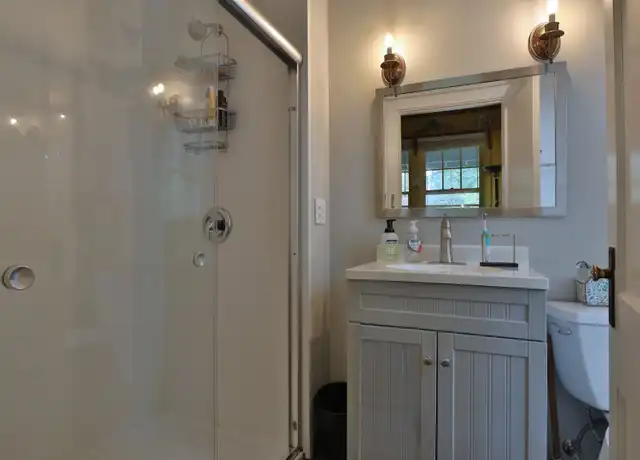 Property at 2120 Iuka Ave, Columbus, OH, 43201, 6 beds, 2 baths, [object Object]