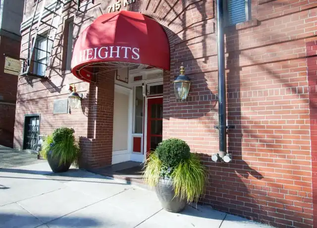 Property at 715 SW King Ave Unit 01, Portland, OR, 97205, 2 beds, 1 bath, [object Object]