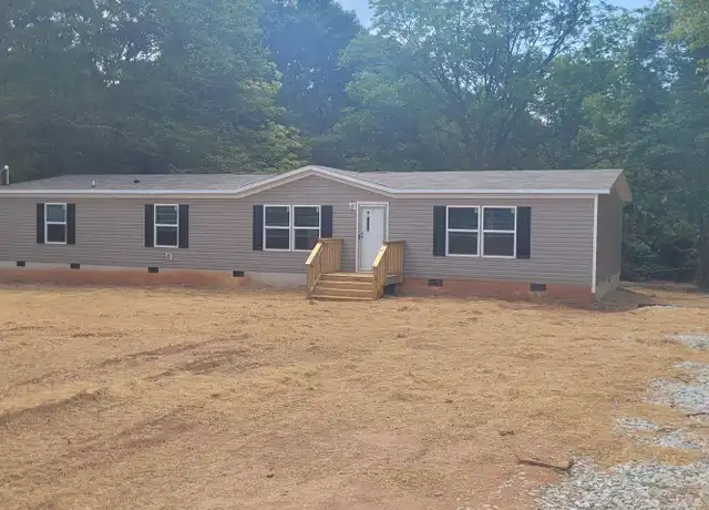 Property at 39 Sunnybrook Ln, Hartwell, GA, 30643, 4 beds, 2 baths, [object Object]