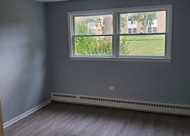 Photo of 390 Executive Dr Unit 302, Carol Stream, IL 60188