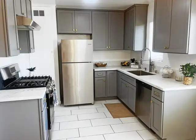 Property at 113 N Parish Pl, Burbank, CA, 91506, 0 beds, 1 bath, [object Object]