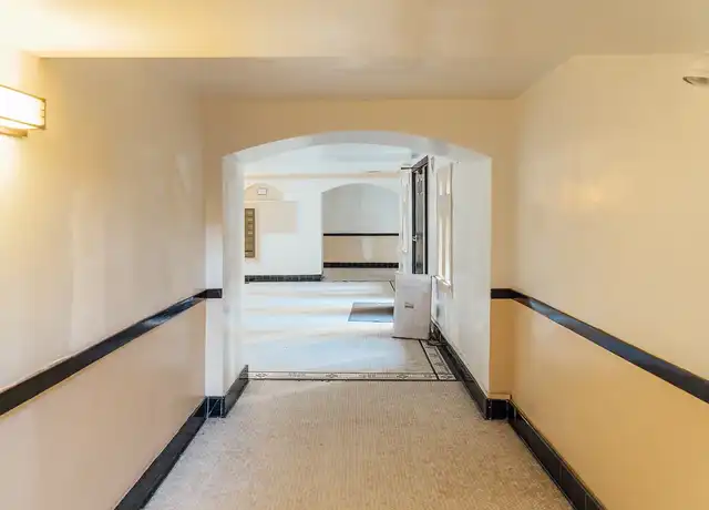 Property at 627-41 W Roscoe St - 627 W Roscoe St, Chicago, IL, 60657, 1 bed, 1 bath, [object Object]