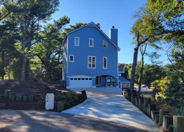 Property at 202 Lagoon Ct, Emerald Isle, NC, 28594, 4 beds, 2 baths, [object Object]