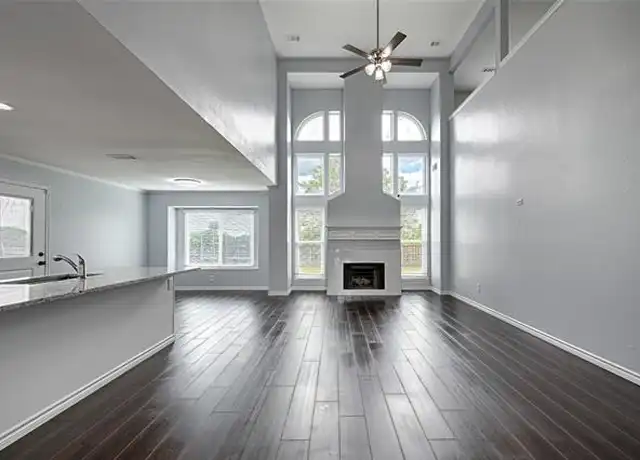 Property at 6703 Meadowcrest Dr, Arlington, TX, 76002, 6 beds, 3.5 baths, [object Object]