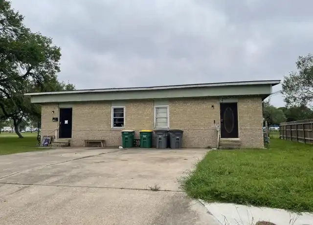 Property at 1607 Harry St Unit A, Victoria, TX, 77901, 2 beds, 1 bath, [object Object]