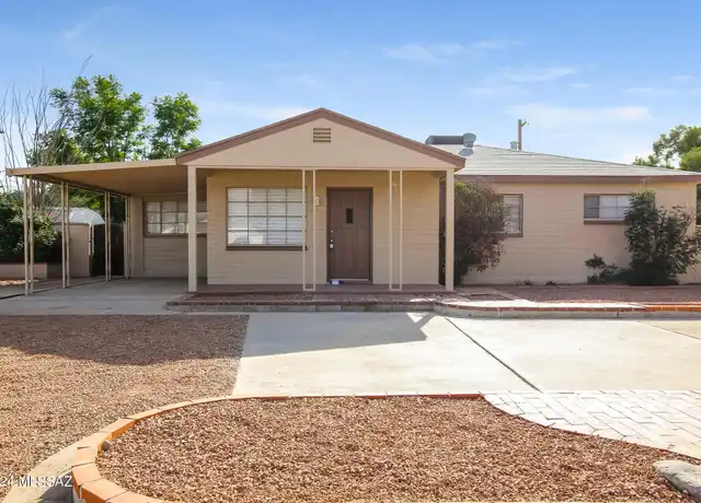 Property at 5528 E Waverly St, Tucson, AZ, 85712, 5 beds, 2 baths, [object Object]