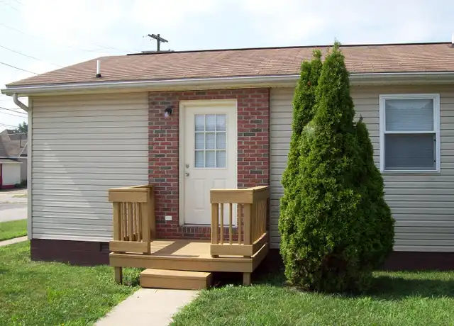 Property at 1123 24th St Unit B, Parkersburg, WV, 26101, 3 beds, 1 bath, [object Object]