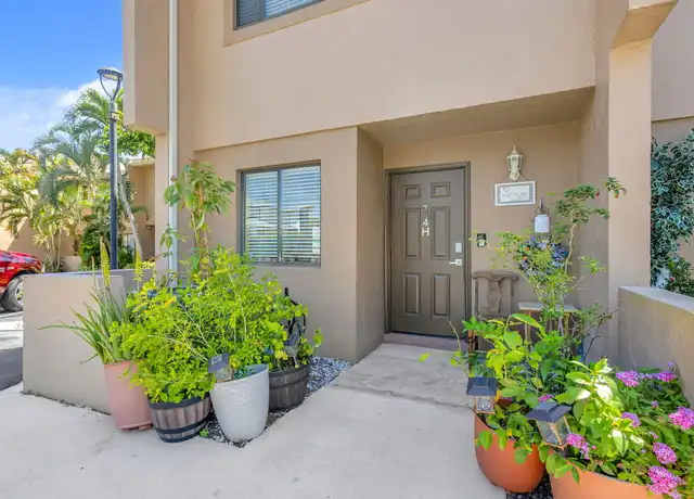 Property at 139 Sparrow Dr Unit 4H, Royal Palm Beach, FL, 33411, 3 beds, 2.5 baths, [object Object]