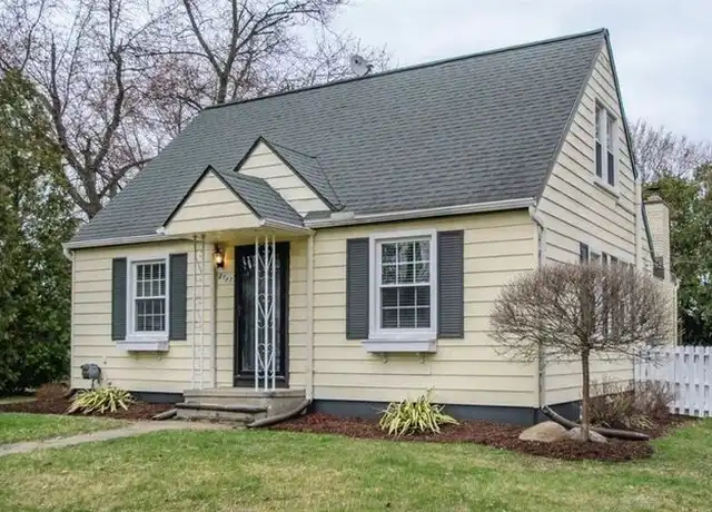 Property at 2769 Parkwood Ave, Ann Arbor, MI, 48104, 2 beds, 2 baths, [object Object]