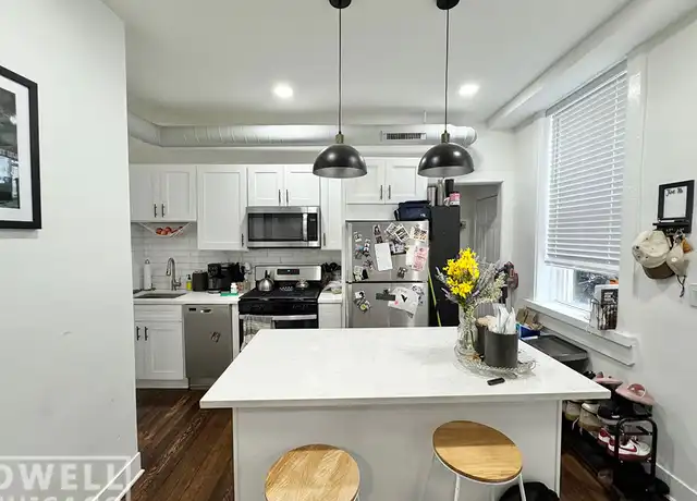 Property at 1362 N Bosworth Ave Unit 2E- 2 Bed, Chicago, IL, 60642, 2 beds, 1 bath, [object Object]