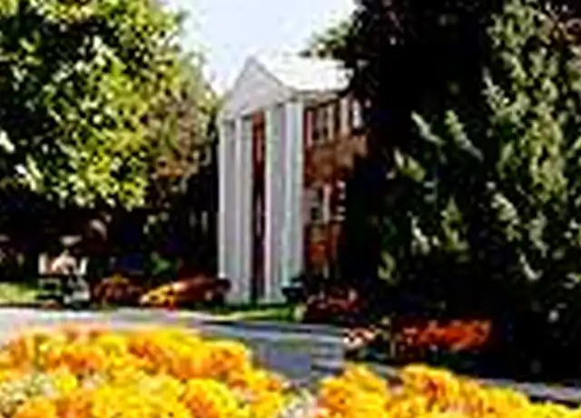 Property at Lion's Gate Apartments - 424 Waupelani Dr, State College, PA, 16801, 2 beds, 1-2 bath, [object Object]