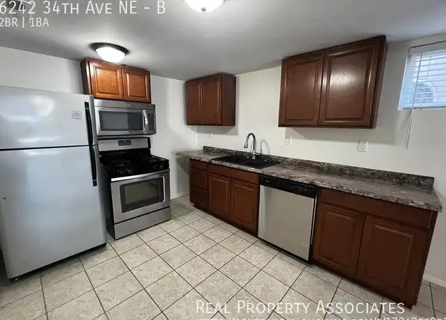 Property at 6242 34th Ave NE Unit B, Seattle, WA, 98115, 2 beds, 1 bath, [object Object]