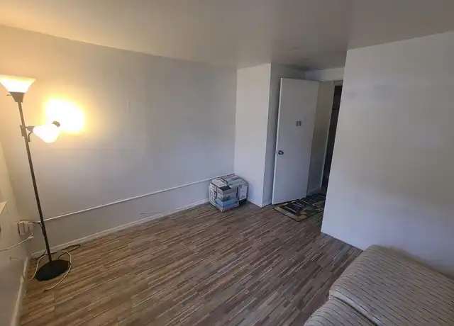 Property at 570 Pennsylvania Ave, Fort Lauderdale, FL, 33312, 1 bed, 1 bath, [object Object]