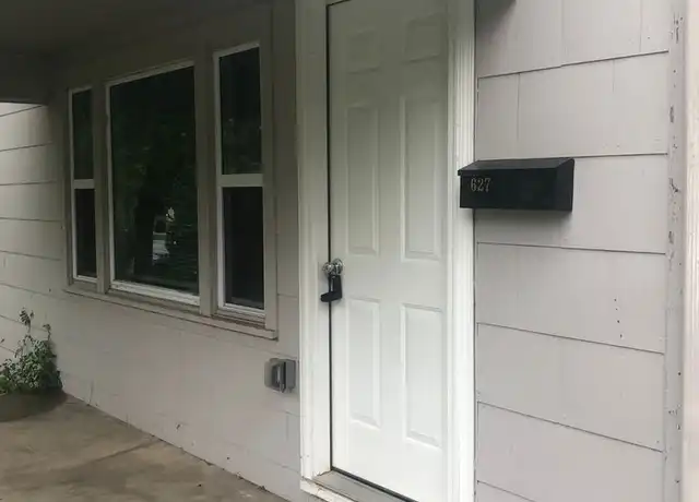Property at 627 S Fort Ave, Springfield, MO, 65806, 2 beds, 1 bath, [object Object]