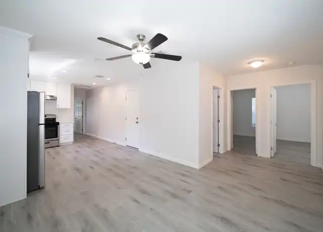 Property at 120 E Shady Grove Dr, Riverside, CA, 92507, 3 beds, 2 baths, [object Object]