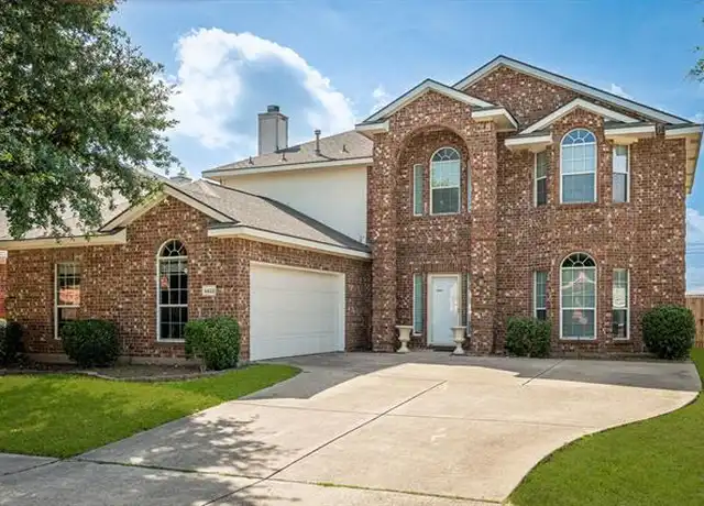 Property at 6422 Meadowcrest Ln, Sachse, TX, 75048, 4 beds, 2.5 baths, [object Object]
