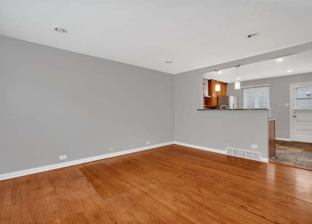 Photo of 13 S Waiola Ave Unit 13-05 Waiola, La Grange, IL 60525