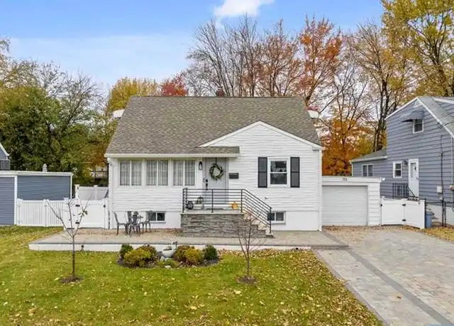 Property at 733 Briarcliff Ave, Maywood, NJ, 07607, 3 beds, 2 baths, [object Object]
