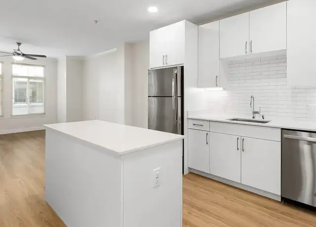 Photo of 1101 Park Pl, San Mateo, CA 94403