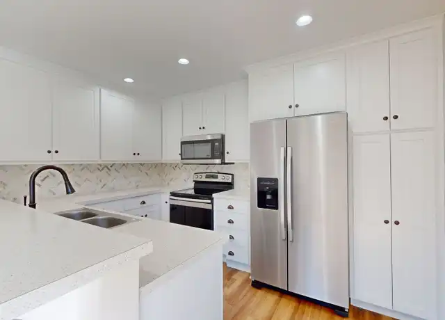 Property at 11851 Ridgeway Dr, Saint Joseph, MO, 64505, 2 beds, 2 baths, [object Object]