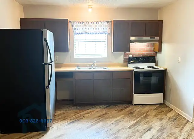 Property at 301 Pine Wilderness Dr Unit B1, Atlanta, TX, 75551, 1 bed, 1 bath, [object Object]