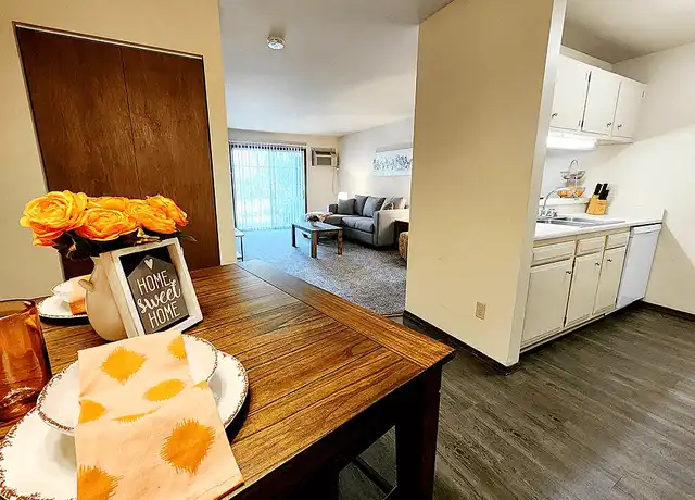 Property at Rivers Edge Apartments - 1614 Fordem Ave, Madison, WI, 53704, 1-2 bed, 1-1.5 bath, [object Object]