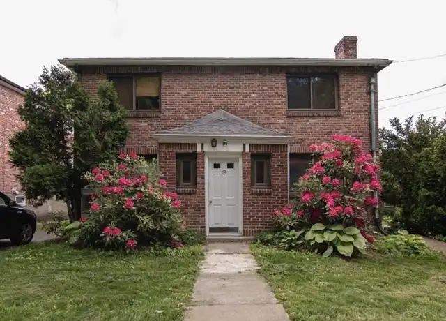 Property at 9 Reservoir Rd Unit 1, Brookline, MA, 02467, 3 beds, 2 baths, [object Object]