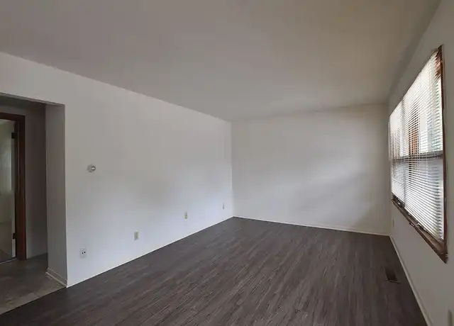 Property at Healey Gardens by Royse + Brinkmeyer - 607 W Healey St, Champaign, IL, 61820, 0-2 beds, 1 bath, [object Object]