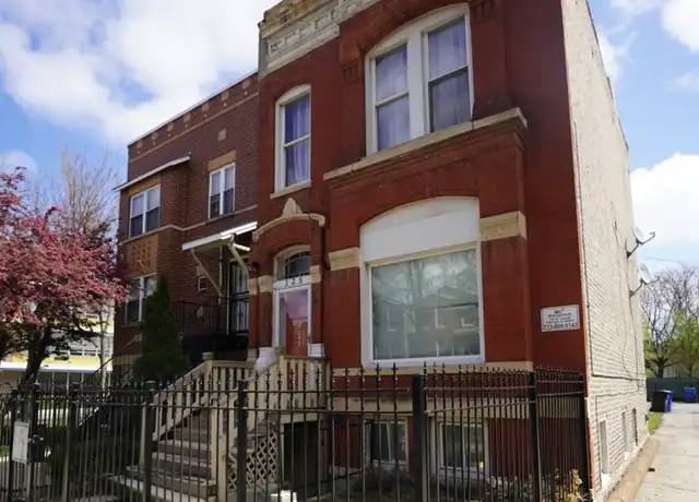 Property at 125 S Leavitt St Unit B, Chicago, IL, 60612, 2 beds, 1 bath, [object Object]