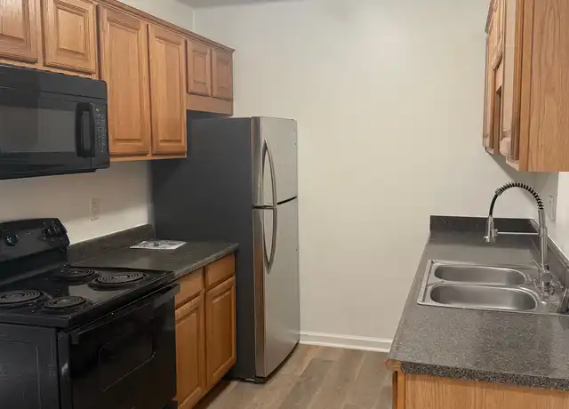 Property at 2126 Castillo St Unit 8, Santa Barbara, CA, 93105, 2 beds, 2 baths, [object Object]