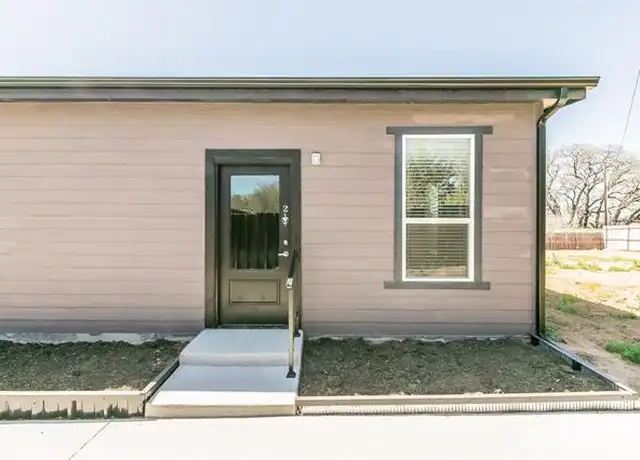 Property at 191 County Road 4849 Unit 2, Newark, TX, 76071, 1 bed, 1 bath, [object Object]