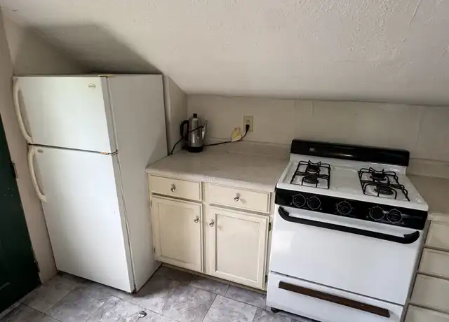 Property at 1313 Virginia St, Columbus, GA, 31901, 3 beds, 1 bath, [object Object]