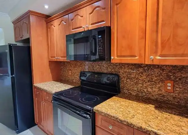 Property at 12955 SW 16th Ct, Pembroke Pines, FL, 33027, 2 beds, 2 baths, [object Object]
