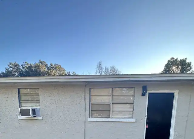 Property at 671 E Olive Rd, Pensacola, FL, 32514, 1 bed, 1 bath, [object Object]