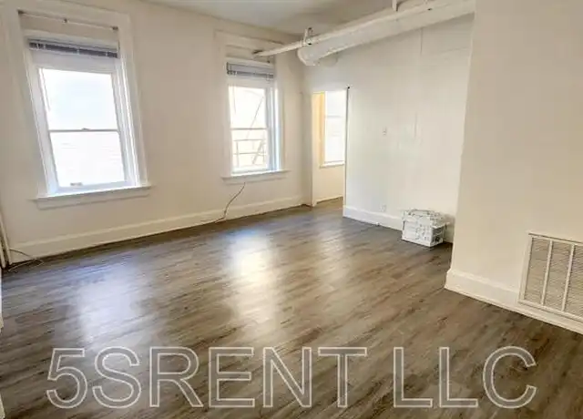 Property at 1048 Marshall Ave Unit 2, Cincinnati, OH, 45225, 3 beds, 1 bath, [object Object]