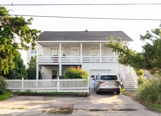 Property at 9 Sunset Ave, Wrightsville Beach, NC, 28480, 3 beds, 2 baths, [object Object]