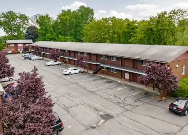 Property at 1721 Riverdale St Apt 12, West Springfield, MA, 01089, 0 beds, 1 bath, [object Object]