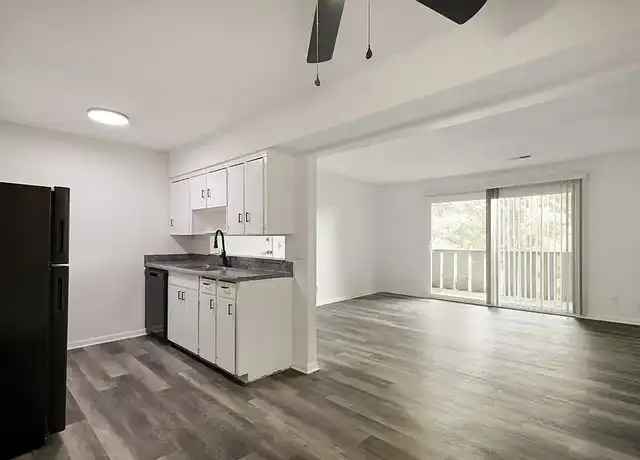 Property at Liberty View Apartments - 506 N Skyline Dr, Liberty, MO, 64068, 1 bed, 1 bath, [object Object]