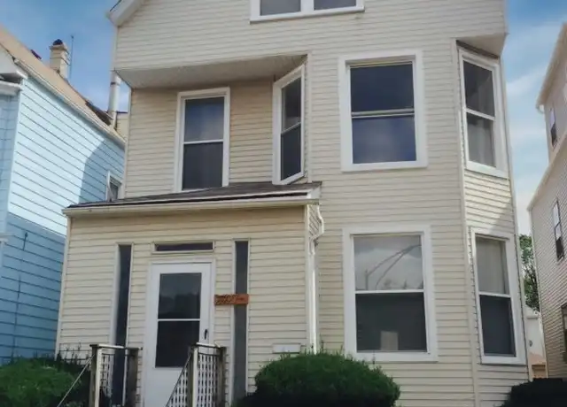 Property at 2927 N Lawndale Ave Unit 2, Chicago, IL, 60618, 3 beds, 1 bath, [object Object]