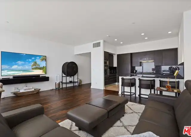 Property at 900 W Olympic Blvd Unit 39D, Los Angeles, CA, 90015, 2 beds, 2.5 baths, [object Object]