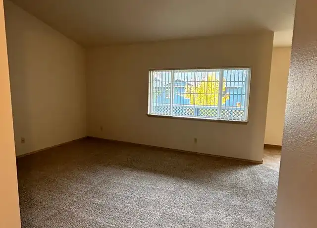 Property at 2938 NE Evans St Unit 48, McMinnville, OR, 97128, 3 beds, 2 baths, [object Object]